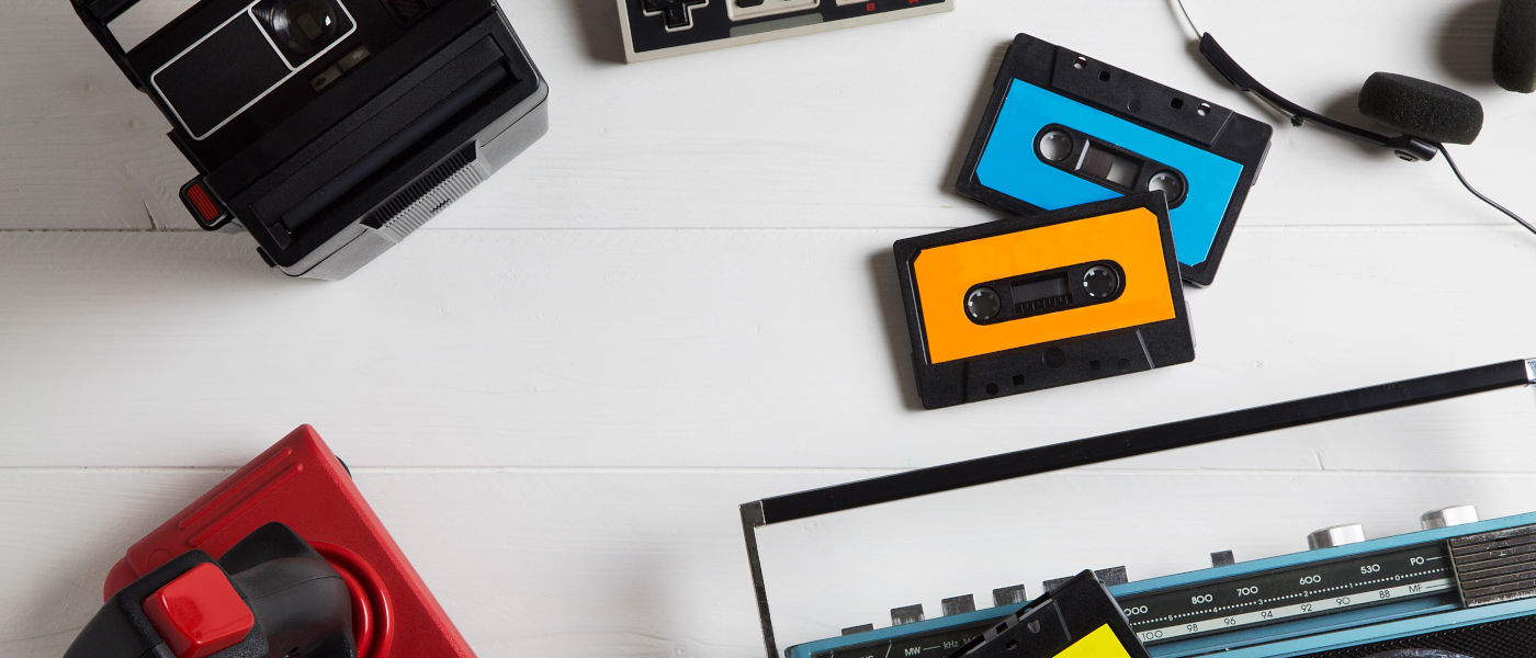 Cassettes y radio antigua